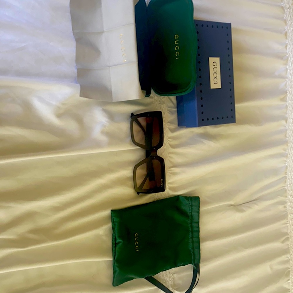 Gucci sunglasses, brand new